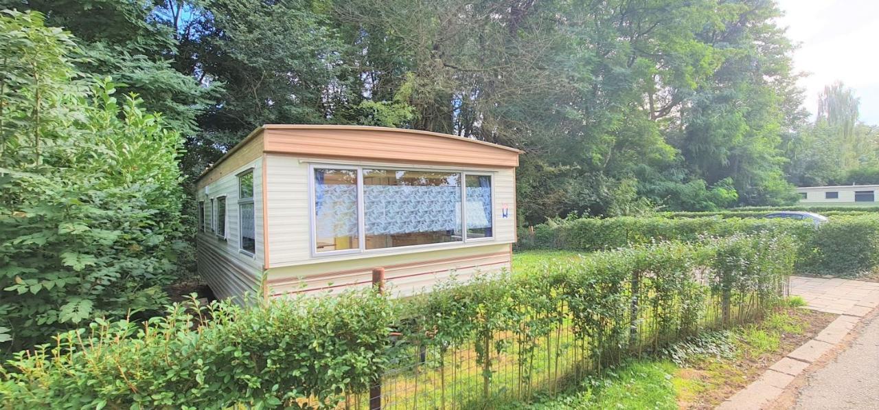 Stacaravan In De Natuur Bij Maastricht Villa Ulestraten Buitenkant foto